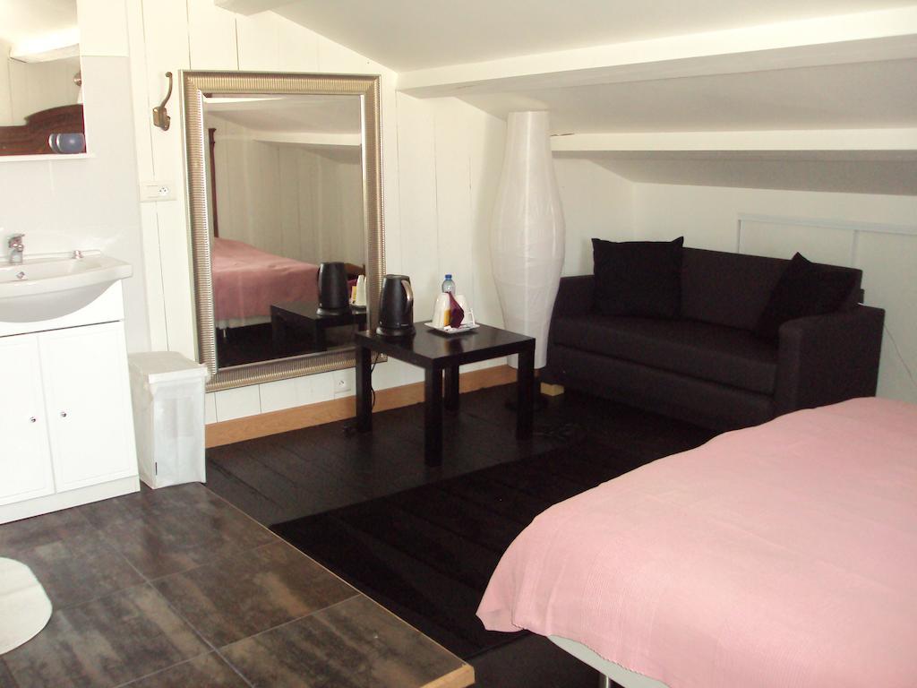 Le Poulailler de l'Ile de Ré Apartamento Saint-Martin-de-Ré Habitación foto